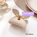 米色时尚镊子  带有花卉形状的发夹